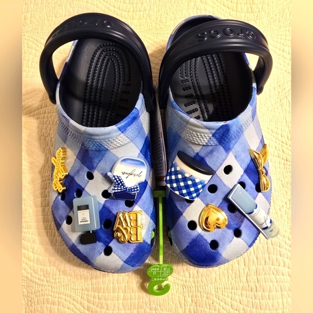 NWT Bath and Body Works Gingham Crocs Limited Edition